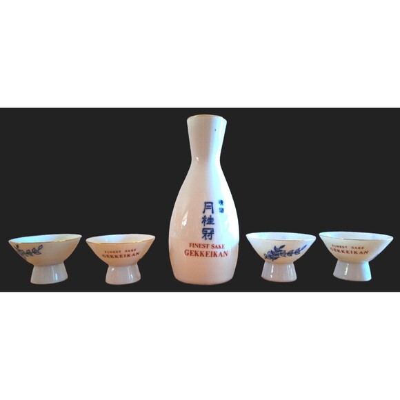 VTG Advertising GEKKEIKAN SAKE 5 Pc Porcelain Sake Set Blue Floral  Made n Japan - Picture 2 of 7